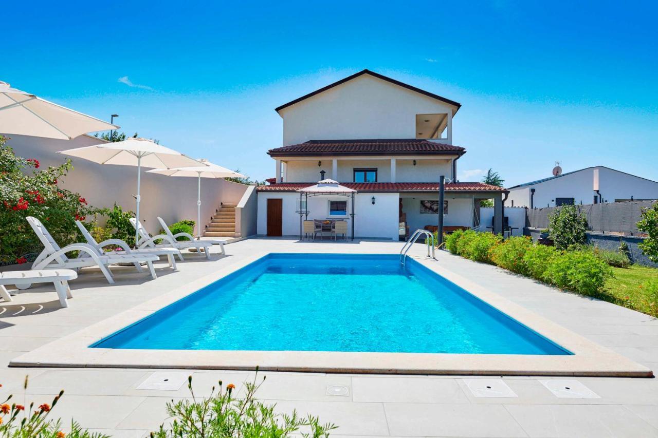 Holiday House Emma Burići Eksteriør billede